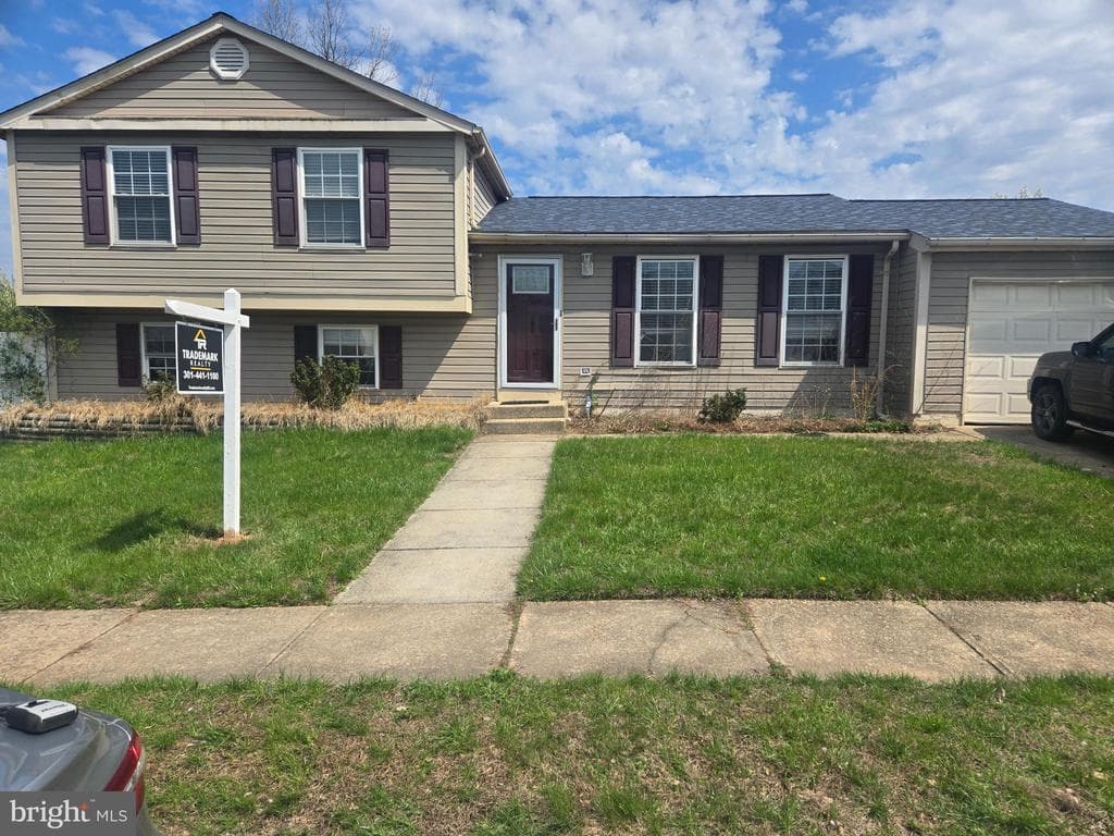 1424 Gesna Drive photo 1