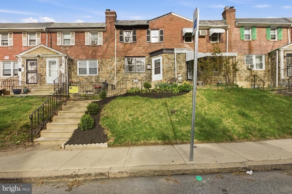 236 Hampden Road photo 1