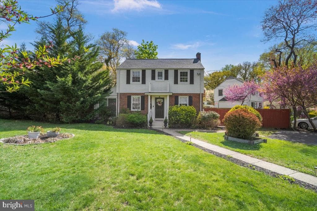 505 E Schuyler Road photo 1