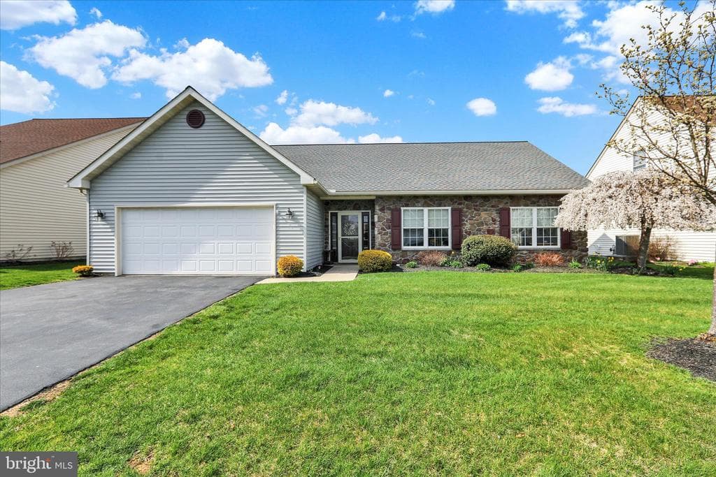 162 N Cacoosing Drive photo 1