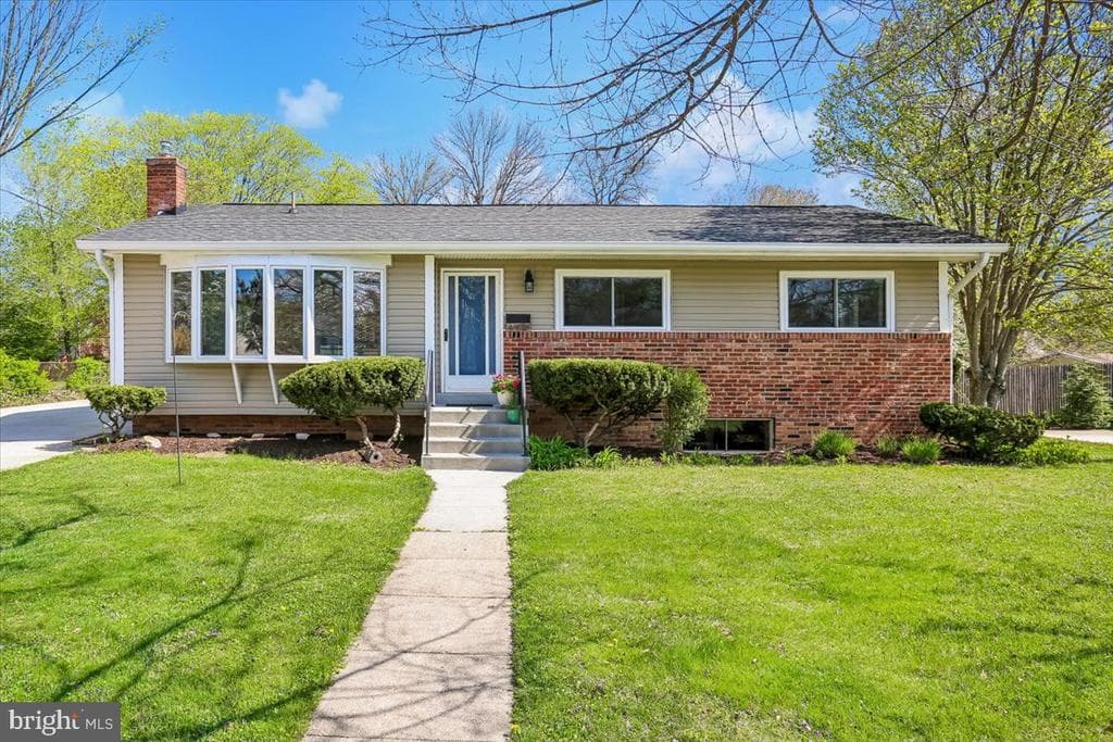 4423 Renn Street photo 1