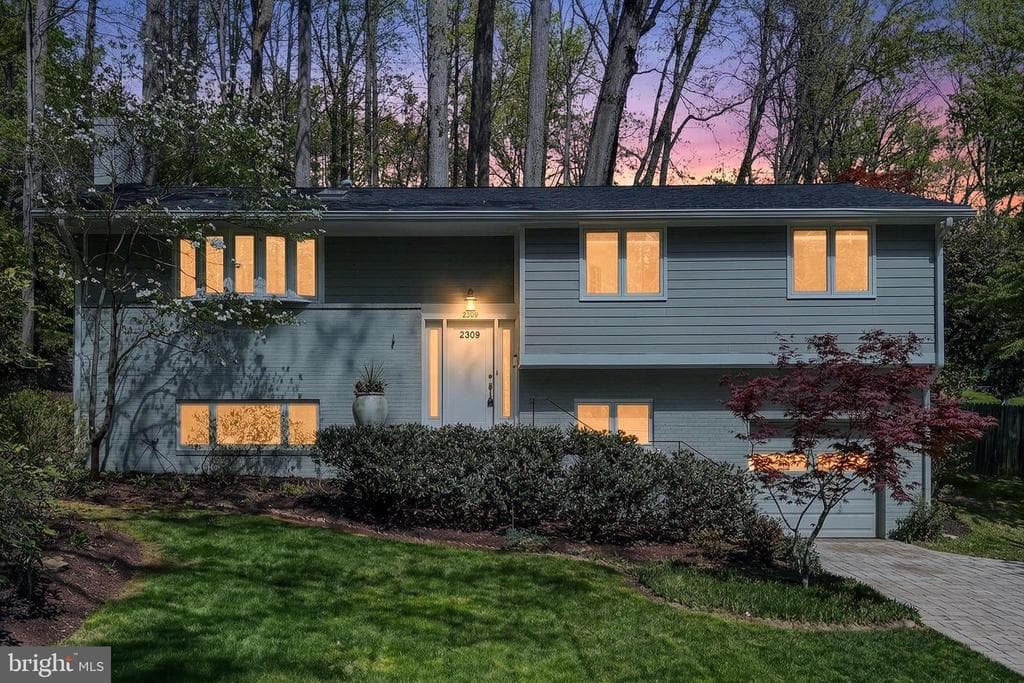6362 Burton Circle photo 1