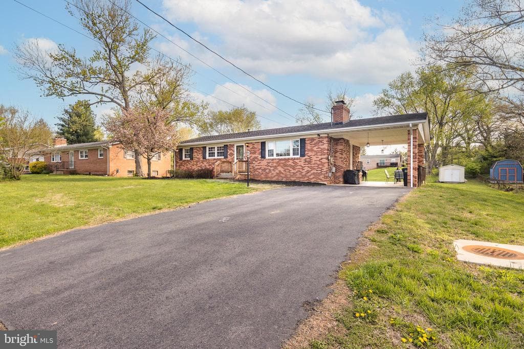 7707 Huron Drive photo 1