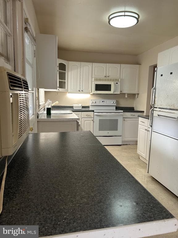 20209 Redrose Drive photo 1