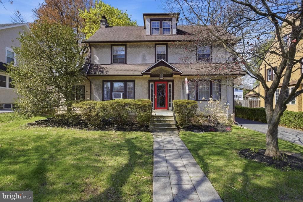 632 Mason Avenue photo 1