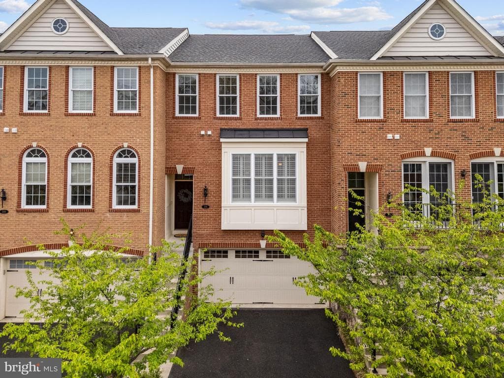 206 Croft Square photo 1