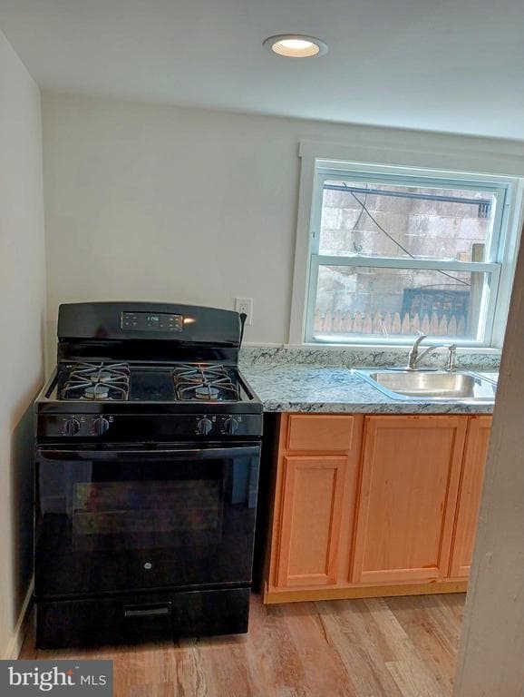 5140 Ranstead Street photo 1