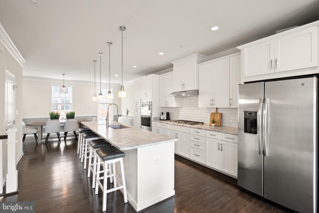 43197 Halkett Square photo 1