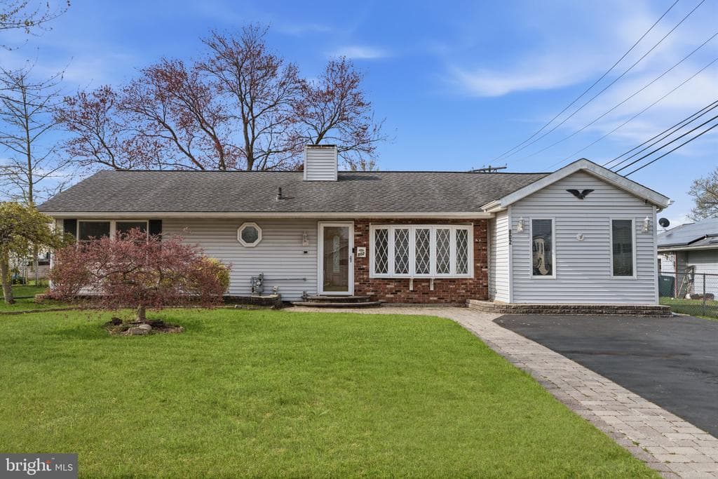 802 Eldridge Road photo 1