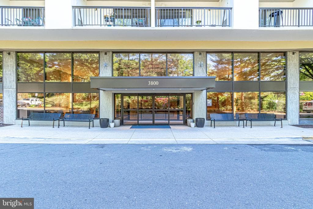 3800 Powell Lane #1211 photo 1