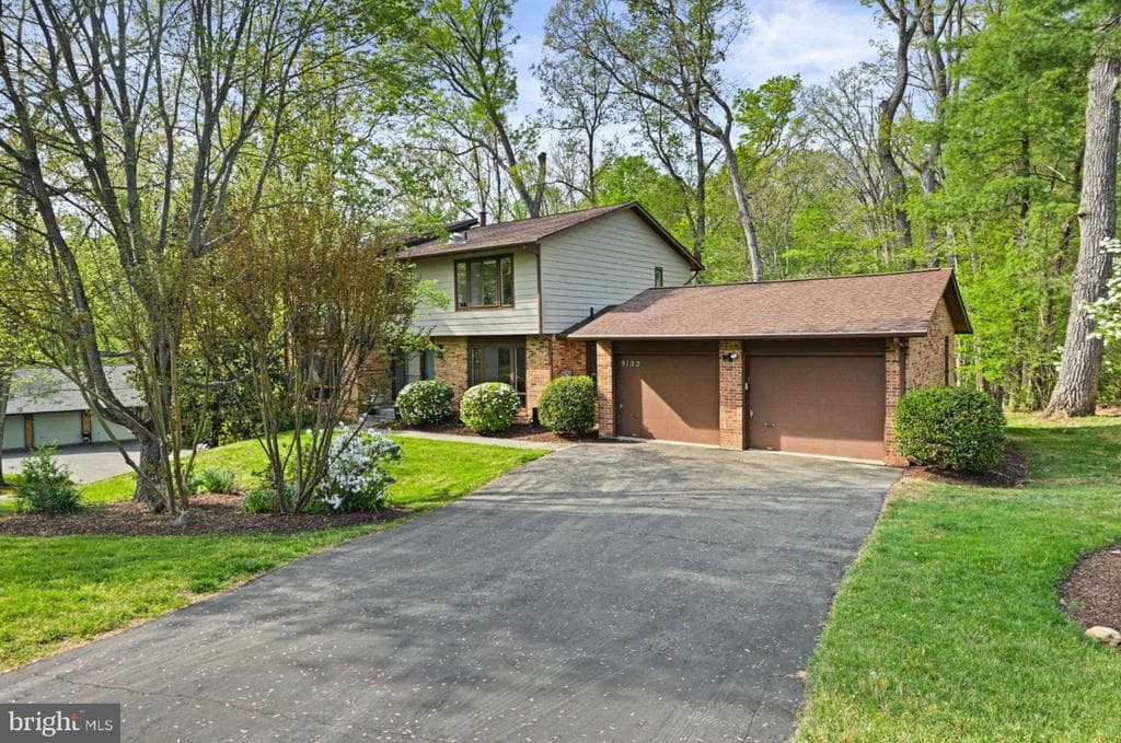 9122 Cricklewood Court photo 1
