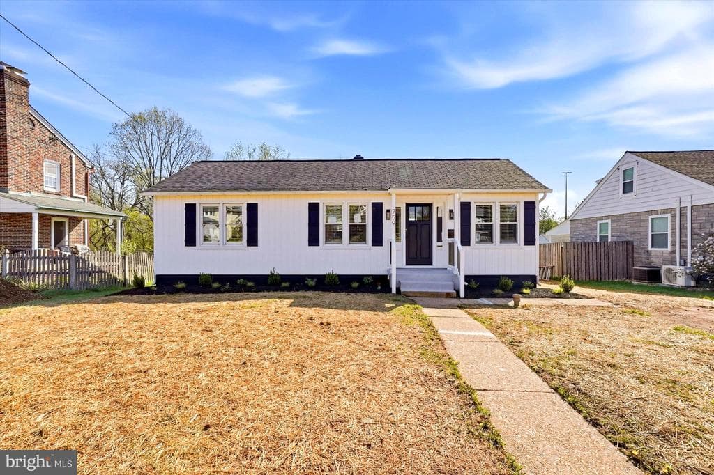 759 Starr Street photo 1