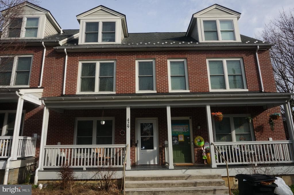 429 Locust Street photo 1