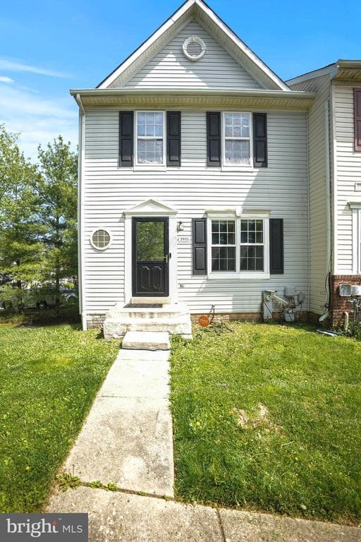 3915 Red Deer Circle photo 1