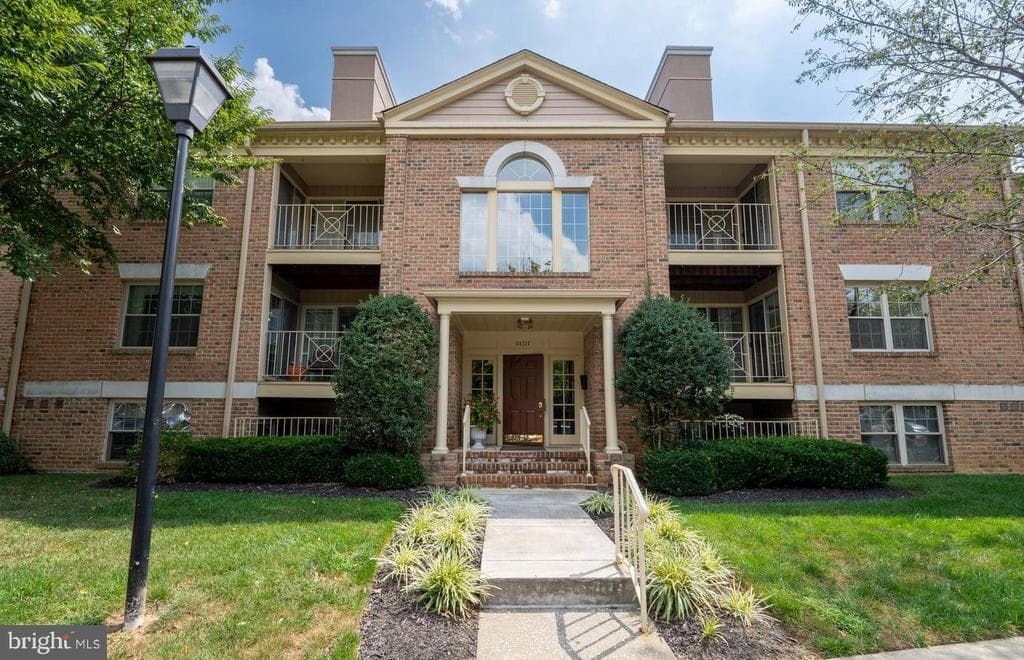 14211 Quail Creek Way #305 photo 1