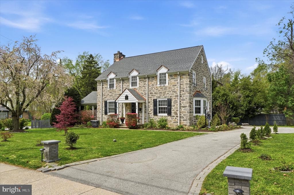 24 Airdale Road photo 1