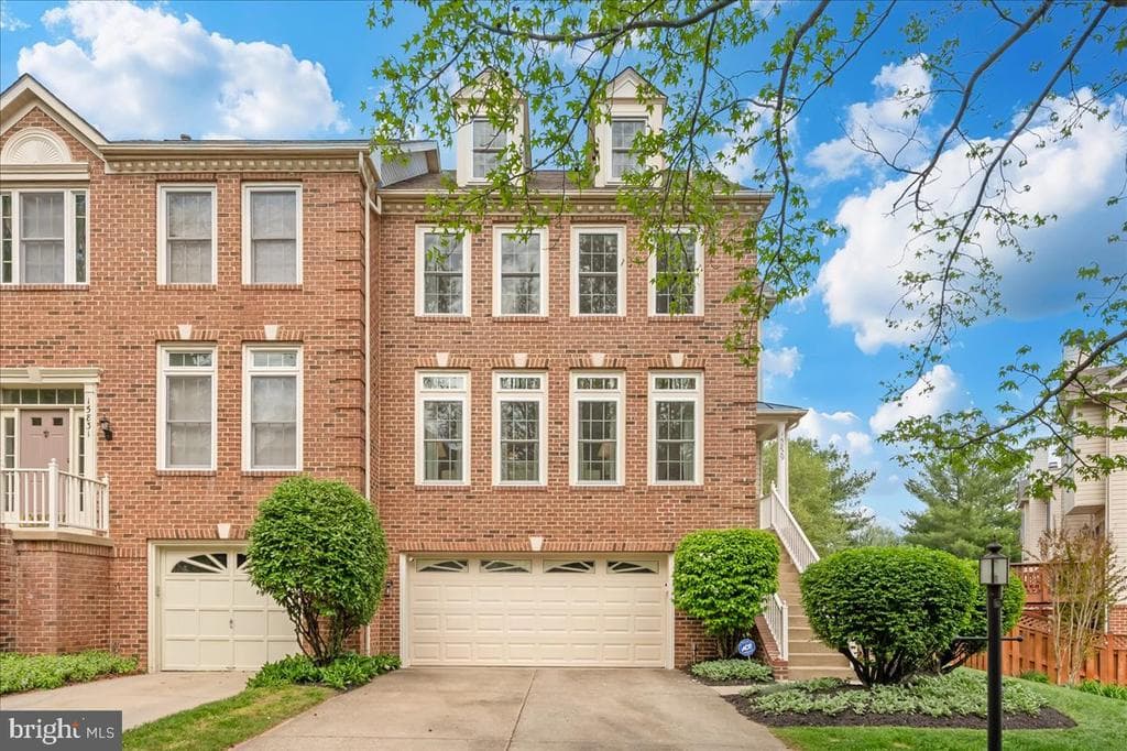 15829 Glacier Court photo 1