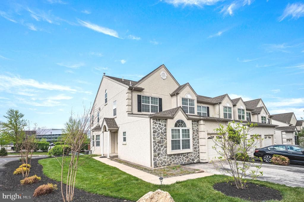 613 Fawn Circle photo 1