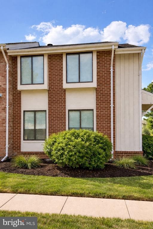 2112 Berger Place photo 1