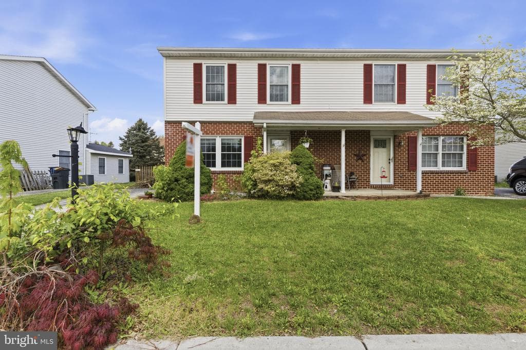18 E Lakeview Drive photo 1