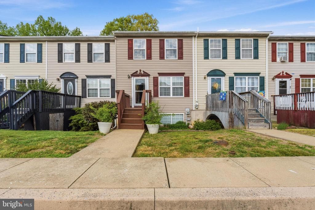 40 Hickory Drive photo 1