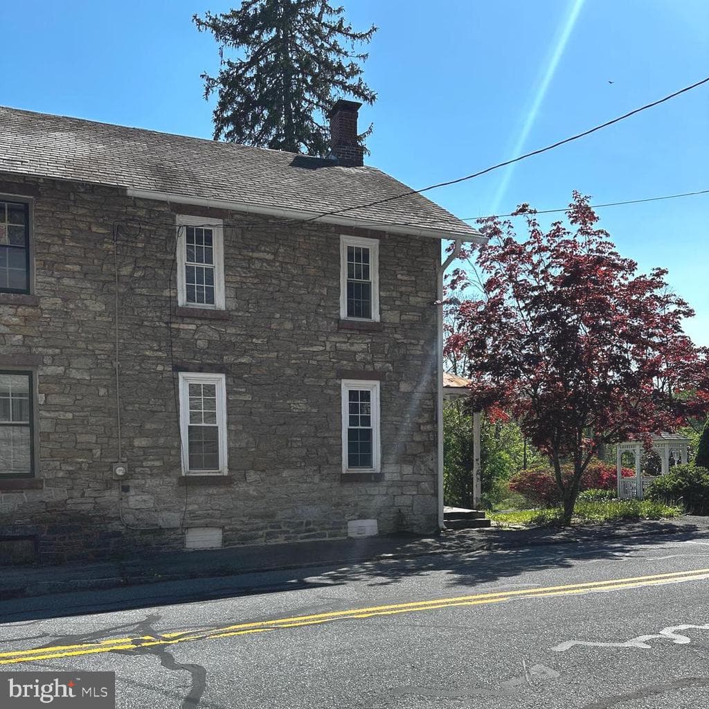 311 Boyd Street photo 1