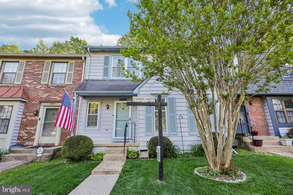 10209 Roberts Common Lane photo 1