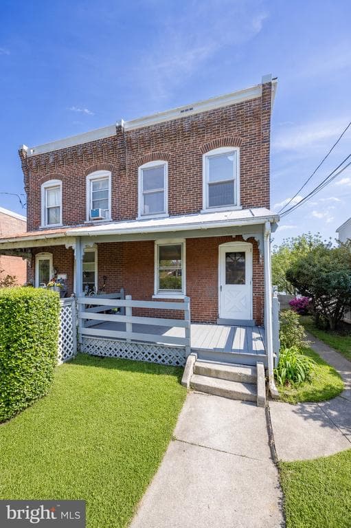 150 Viaduct Avenue photo 1