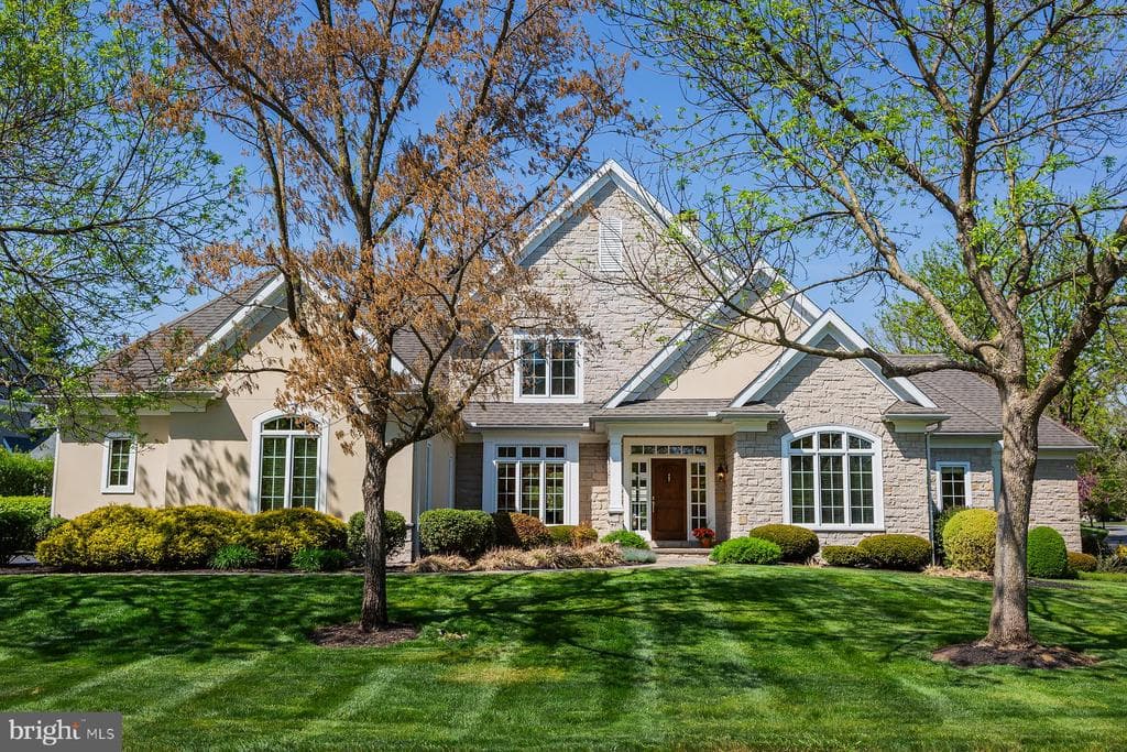 801 Greenside Drive photo 1