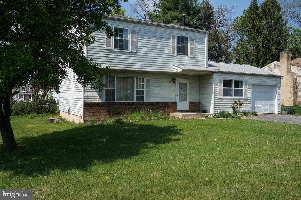 783 Blue Jay Road photo 1