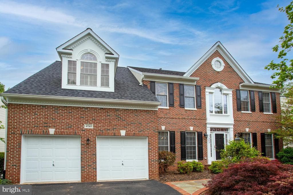 47265 Middle Bluff Place photo 1