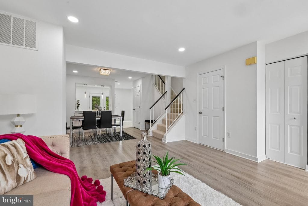 3476 Caledonia Circle photo 1