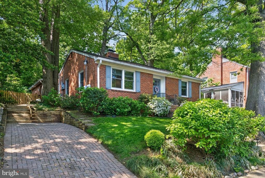 2632 S Grant Street photo 1