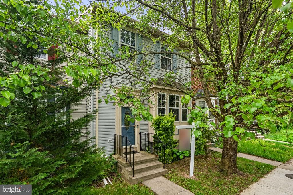319 Rock Springs Court photo 1