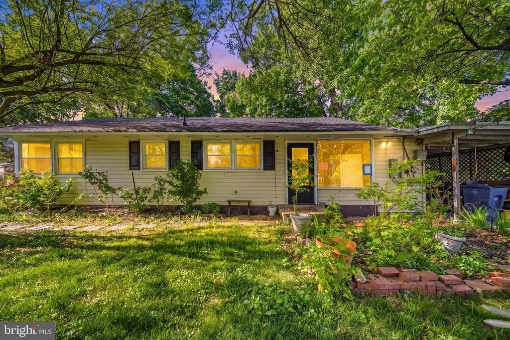 3108 Lewis Place photo 1