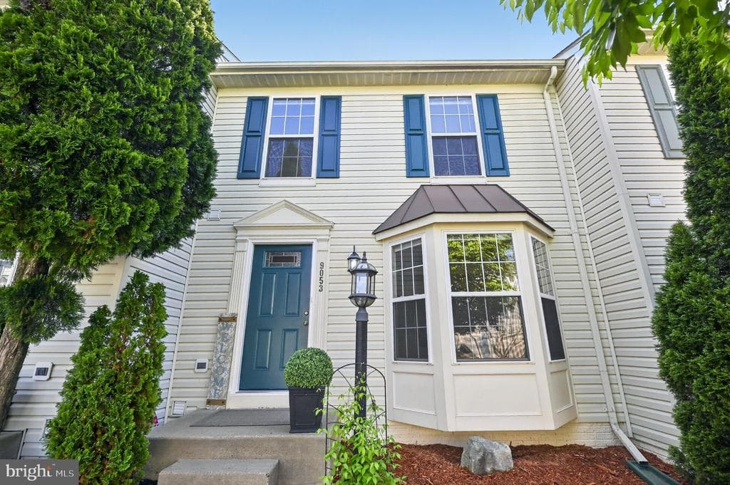 9053 Falcon Glen Court photo 1