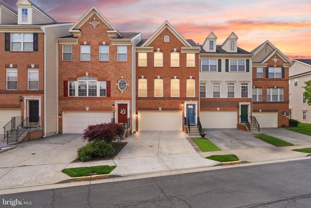 1180 Cambria Terrace NE photo 1