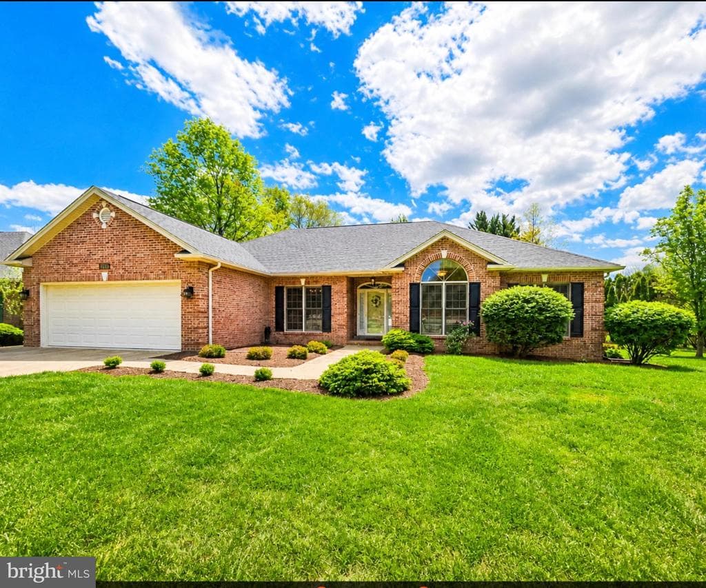 1416 Gordon Place photo 1