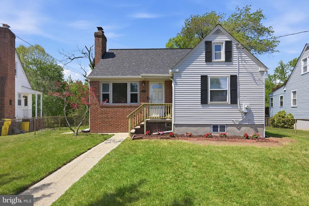 708 Glenview Avenue photo 1