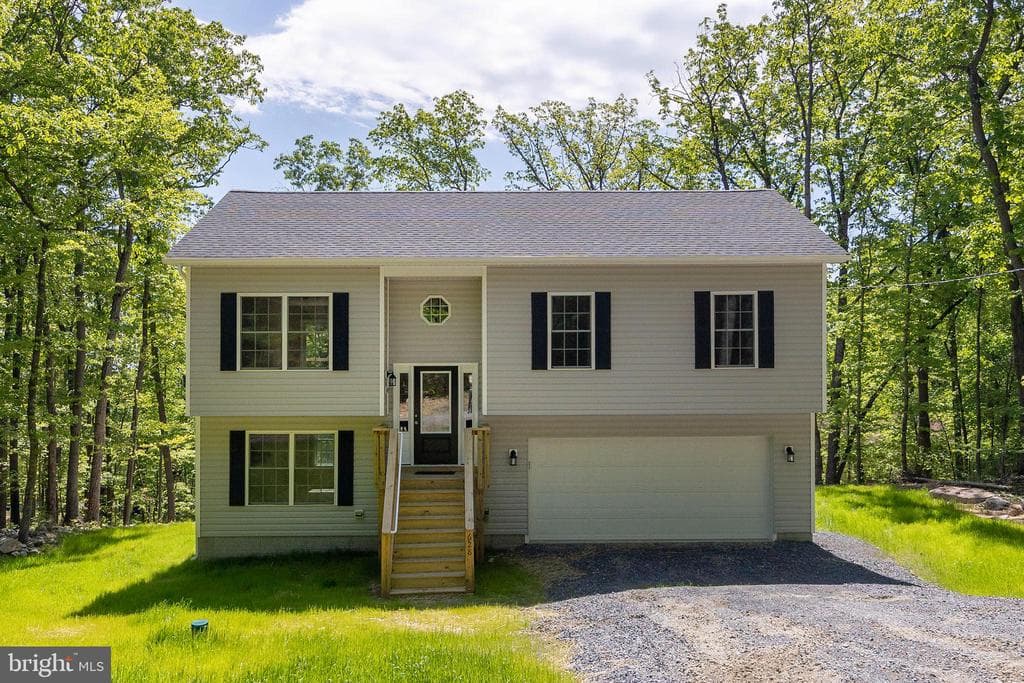 628 Cardinal Drive photo 1