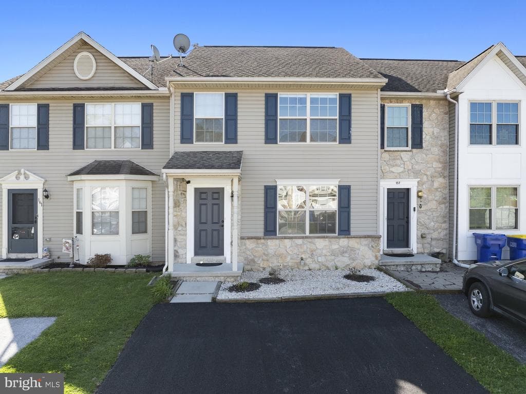 159 Sara Lane photo 1