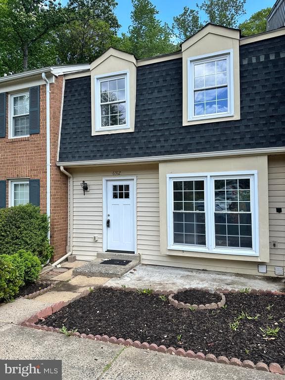 6312 Teakwood Court photo 1