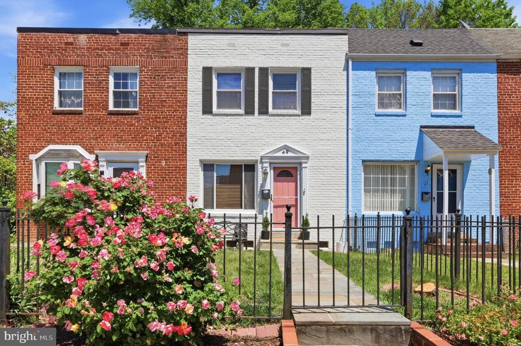 49 W Reed Avenue photo 1