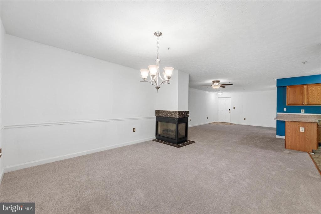 631 Admiral Drive #302 photo 1