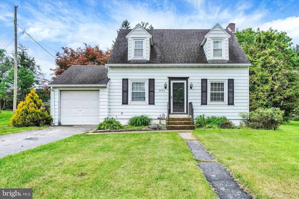 2024 Spring Street photo 1
