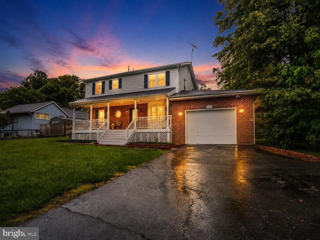 7558 Park Lane photo 1