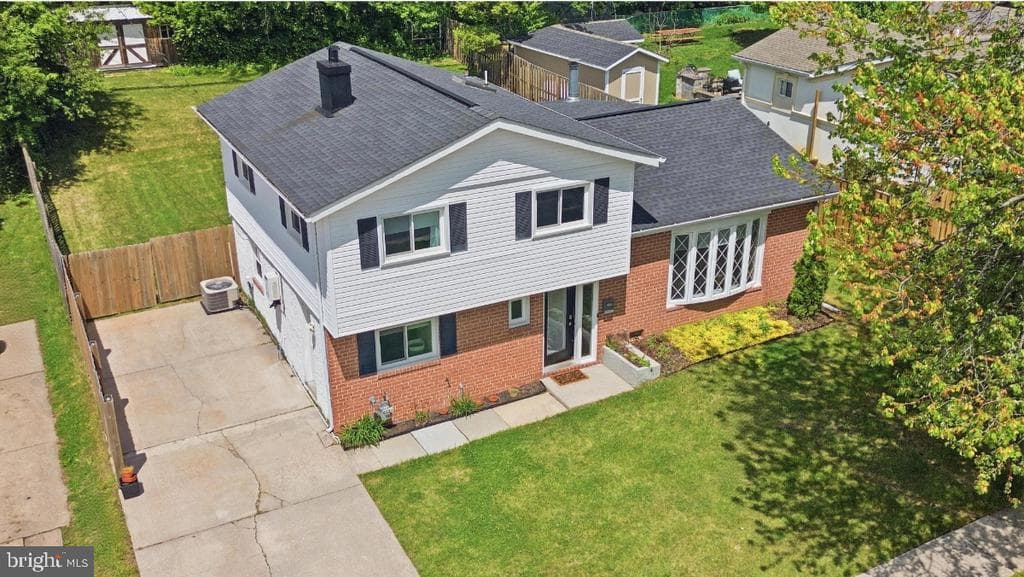 1304 Woodbridge Road photo 1