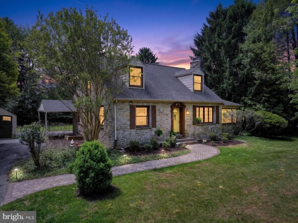 2119 Edmondson photo 1