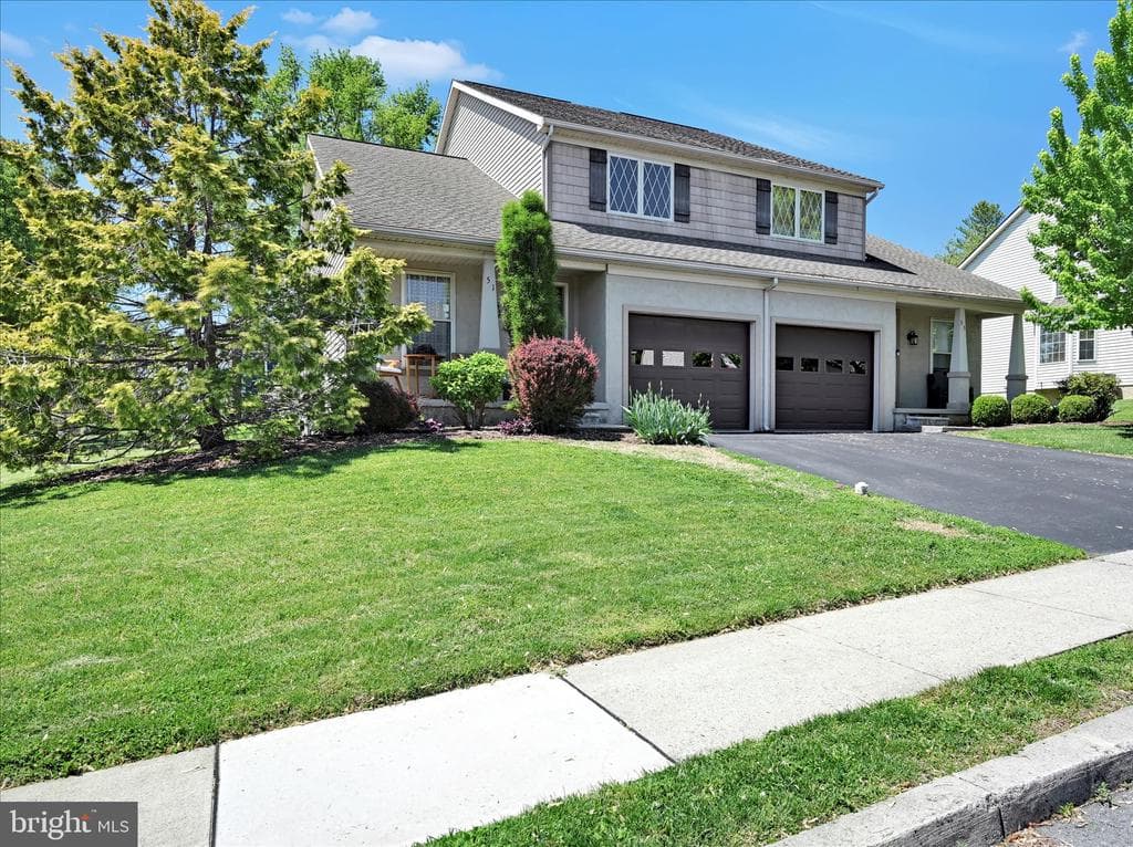 51 Eagle Drive photo 1