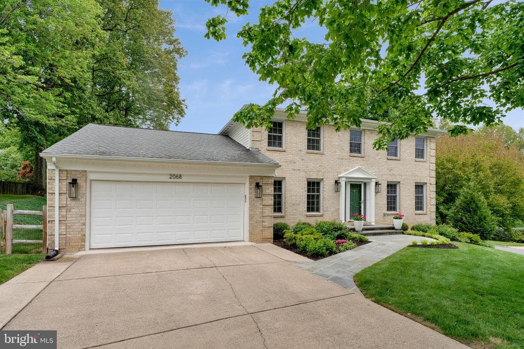 2068 Kedge Drive photo 1